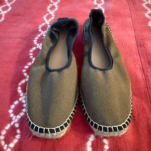 Naguisa Allium Recycled Cotton Espadrilles in Olive NWOT